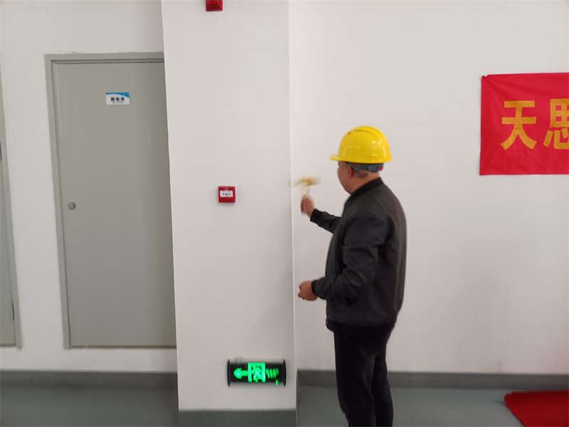 <a href=http://m.miqian.net/gccf/ target=_blank class=infotextkey>合肥廠房裝修</a>