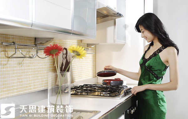 <a href=http://m.miqian.net/anli/ target=_blank class=infotextkey>合肥工裝</a>公司