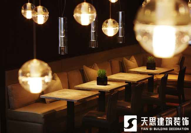 <a href=http://m.miqian.net/anli/ target=_blank class=infotextkey>合肥工裝</a>公司